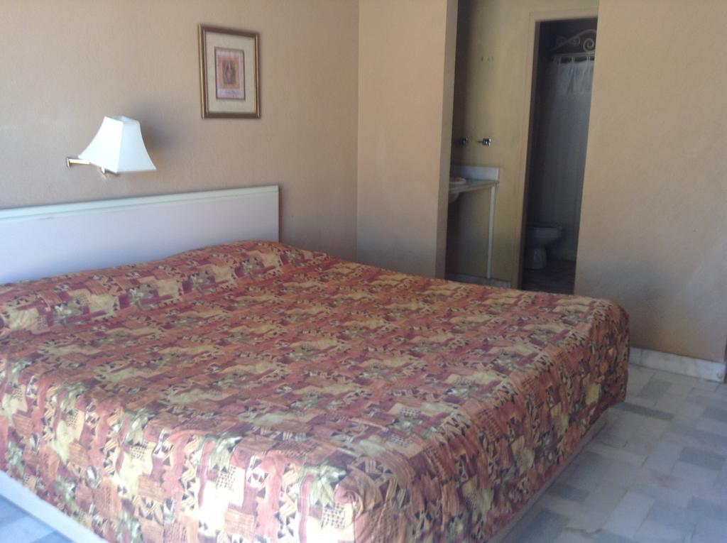 Los Jitos Hotel & Suites San Carlos Nuevo Guaymas Номер фото