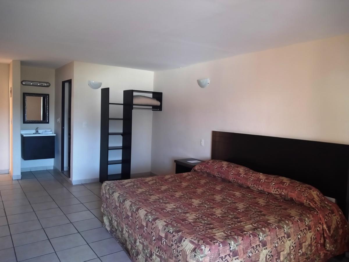 Los Jitos Hotel & Suites San Carlos Nuevo Guaymas Экстерьер фото