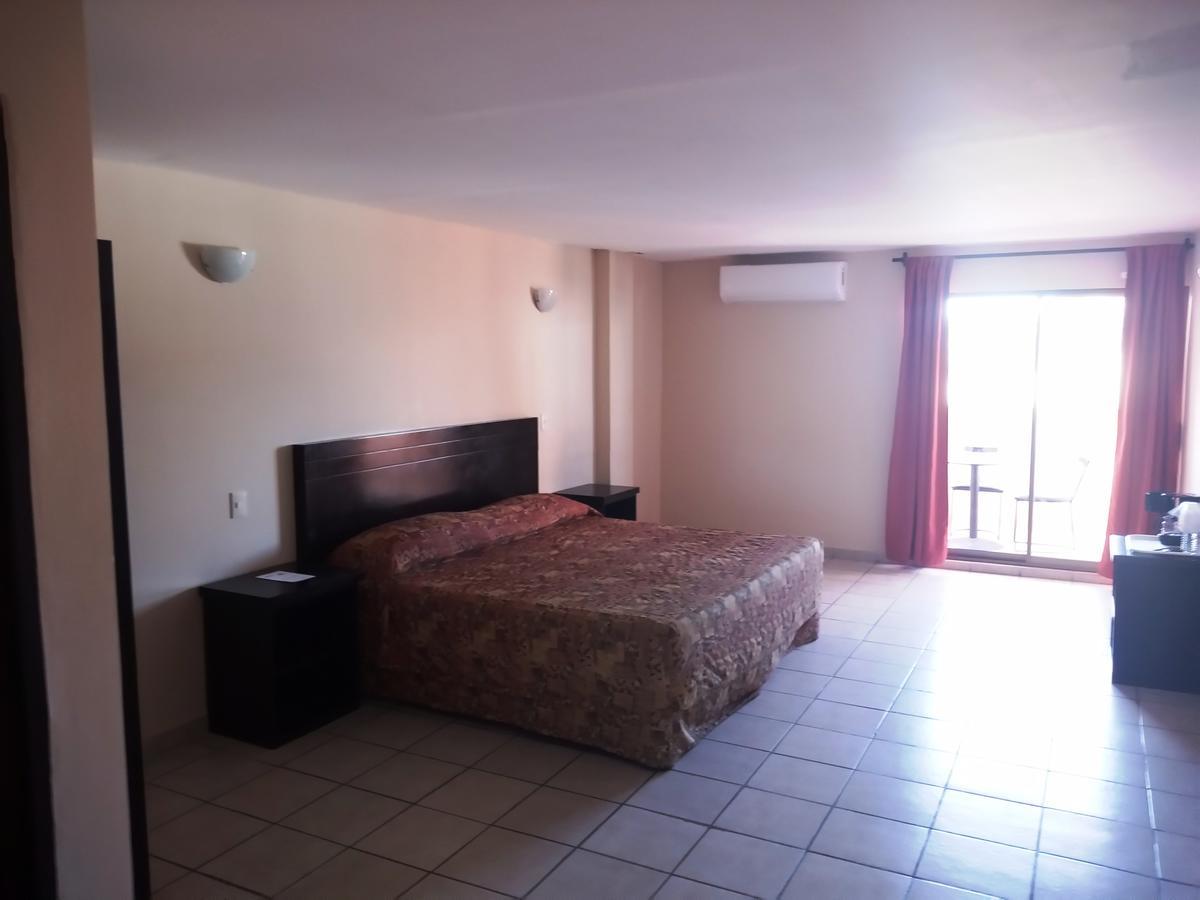 Los Jitos Hotel & Suites San Carlos Nuevo Guaymas Экстерьер фото